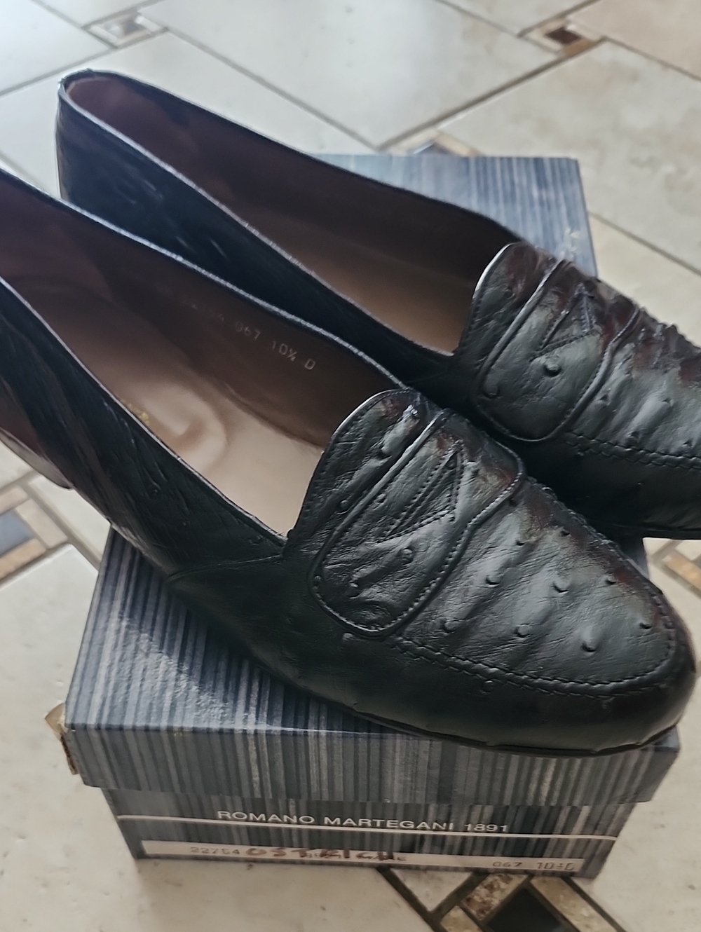 R. Martegani Mens Black Ostrich Penny Loafers Size 10.5D
